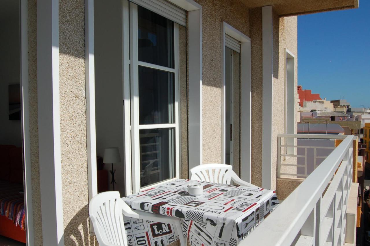 Apartamentos Los Laureles El Médano Dış mekan fotoğraf